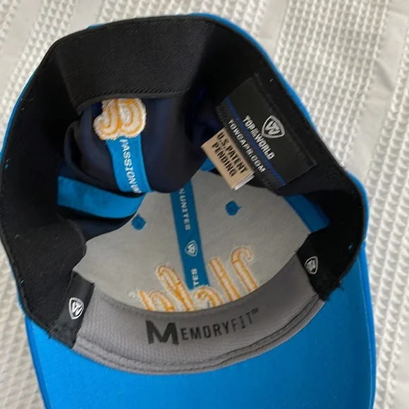 UCLA hat baseball - Picture 3 of 3